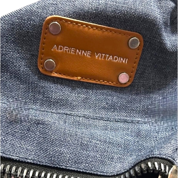 Adrienne Vittadini NWT Dark Denim Tan Trim Backpack - Picture 2 of 3